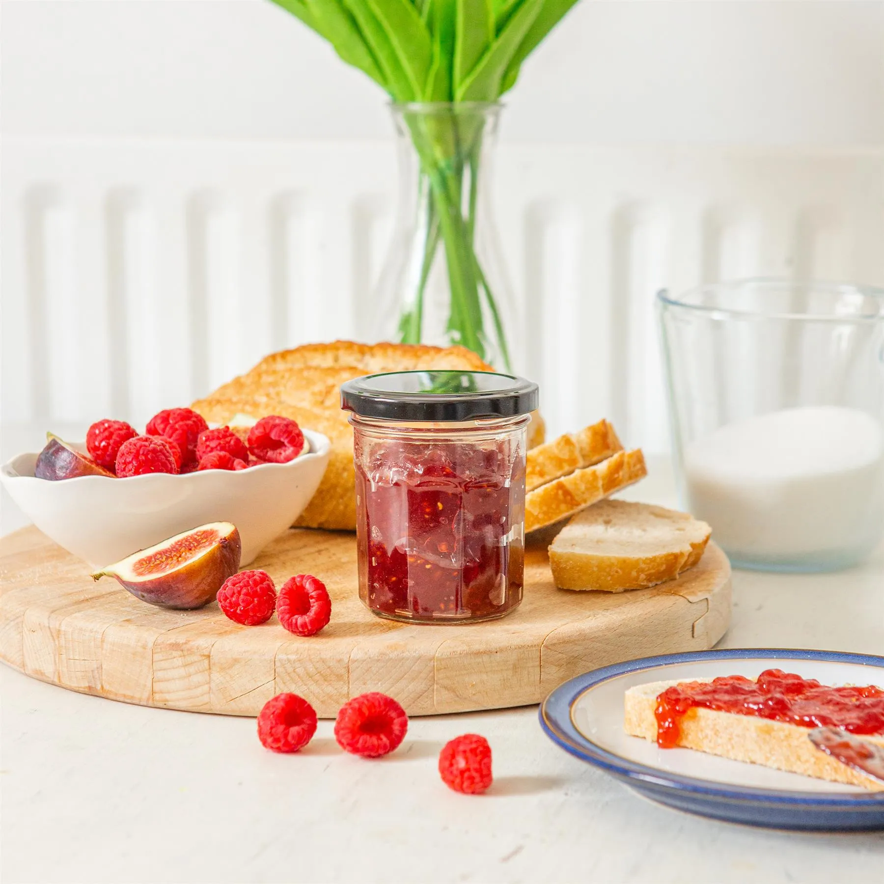 150ml Glass Jam Jars with Lids - Pack of 6 - By Argon Tableware