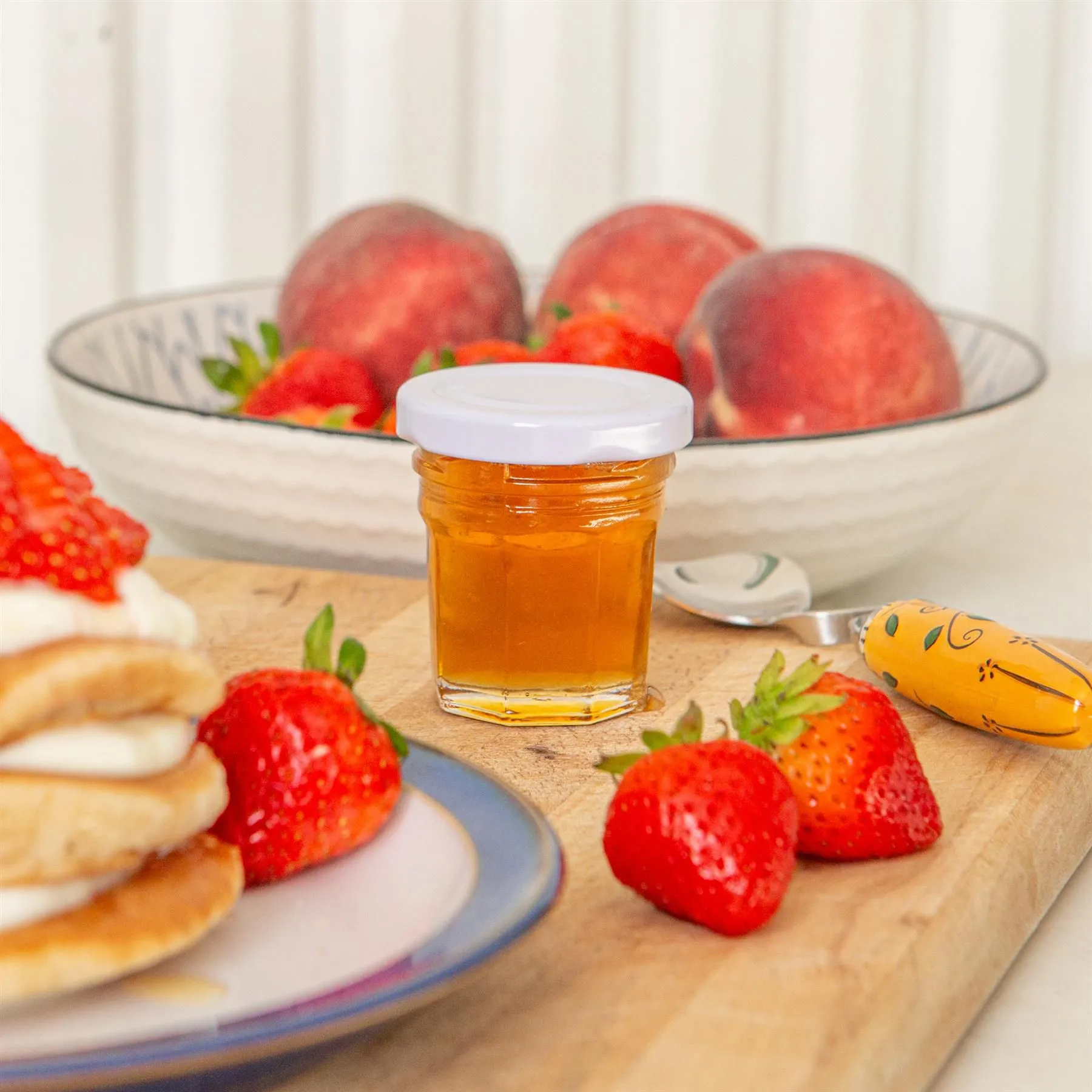 30ml Glass Jam Jars with Lids - Pack of 6 - By Argon Tableware