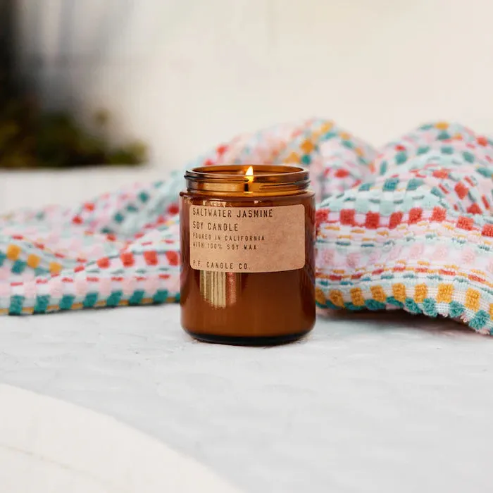 7.2 Soy Candle (Saltwater Jasmine)