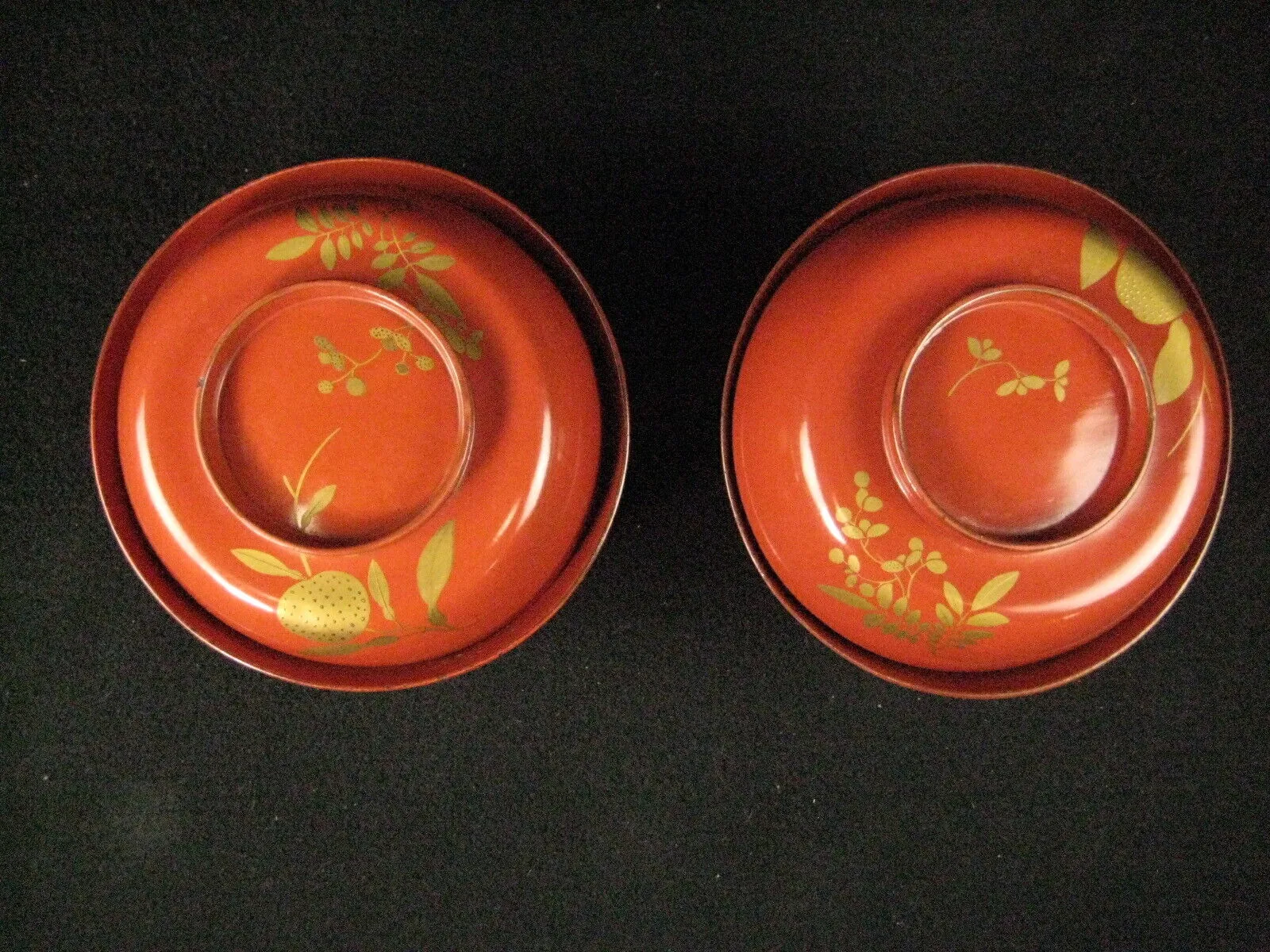 Antique Japanese Meiji Era (C1890) Pair Of Red Lacquer Bowls W/ Gold Flowers