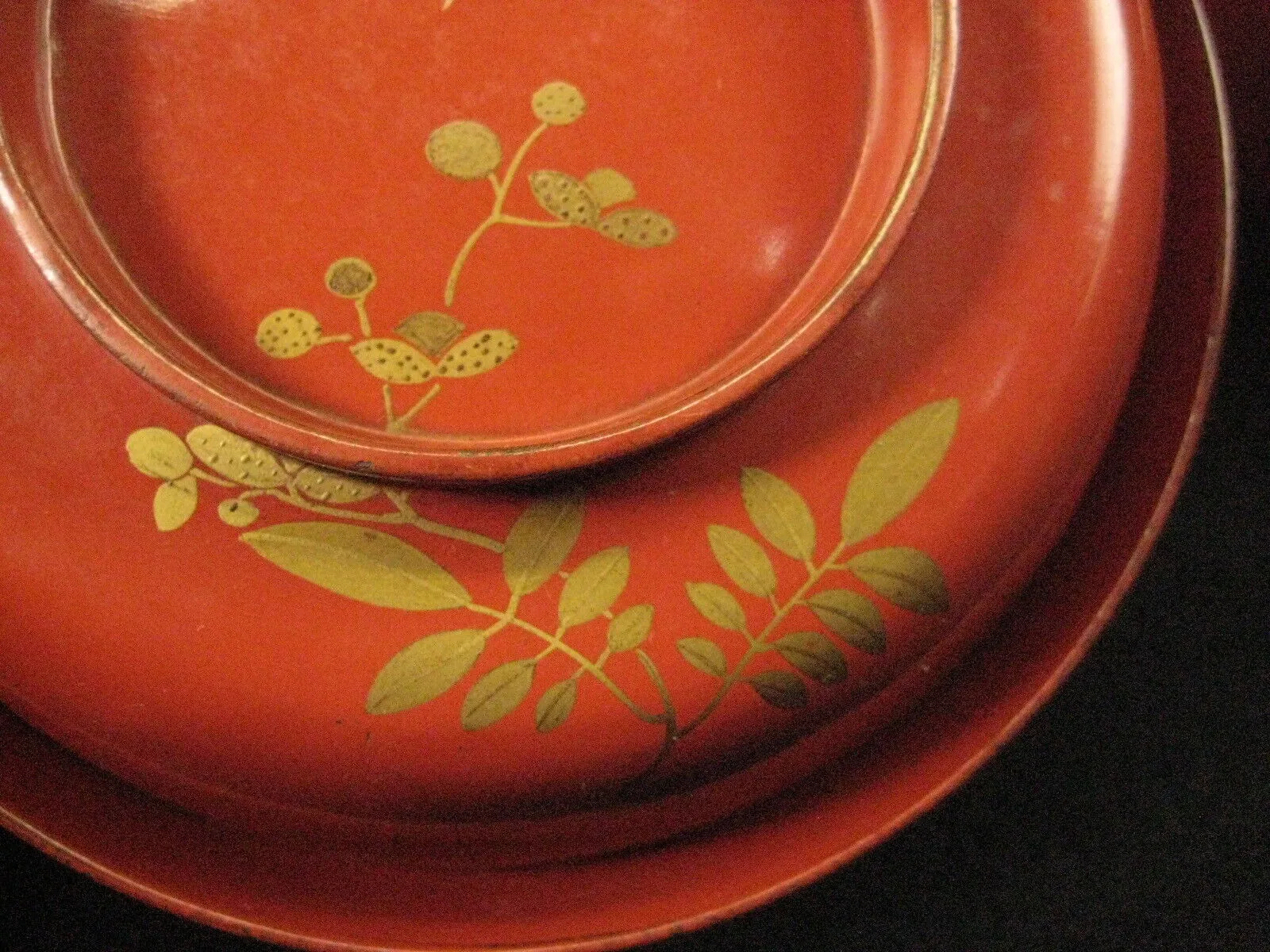 Antique Japanese Meiji Era (C1890) Pair Of Red Lacquer Bowls W/ Gold Flowers