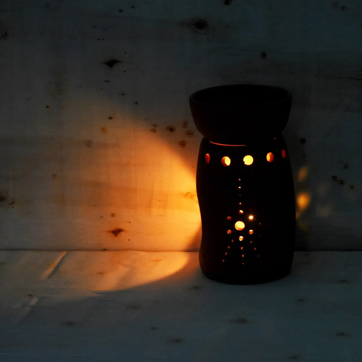 Bud4 Handmade Diffuser with Free Soywax Tealight Candles