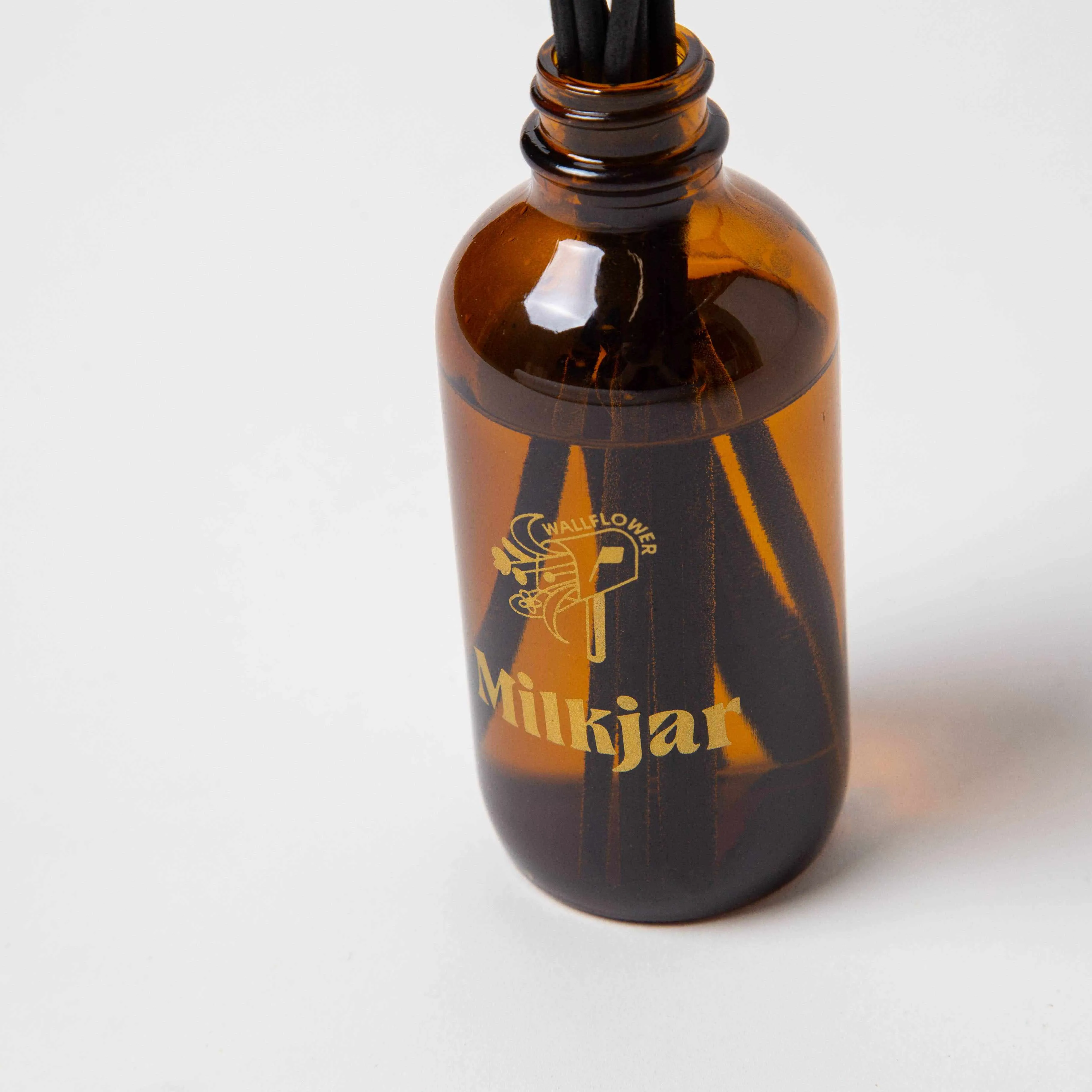 Milk Jar Candle Co - Wallflower reed diffuser - Tobacco & Peony