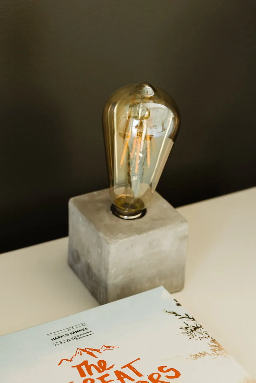Nikola Square Decorative Light