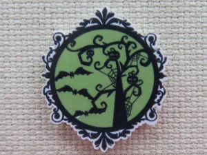 Spooky Green Halloween Scene Needle Minder, Cover Minder, Magnet