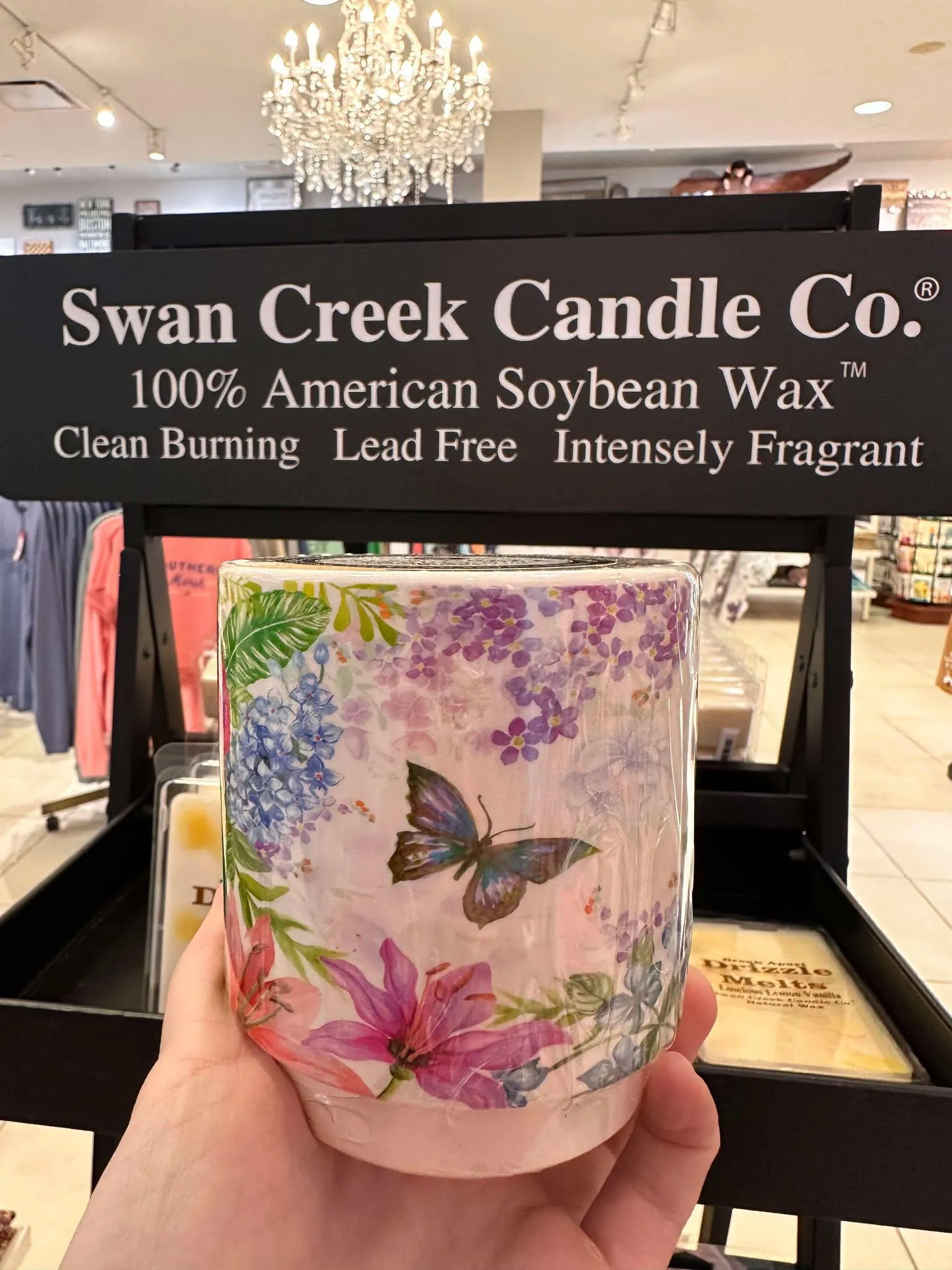 Swan Creek Mango & Peach Slices 9oz. Candle