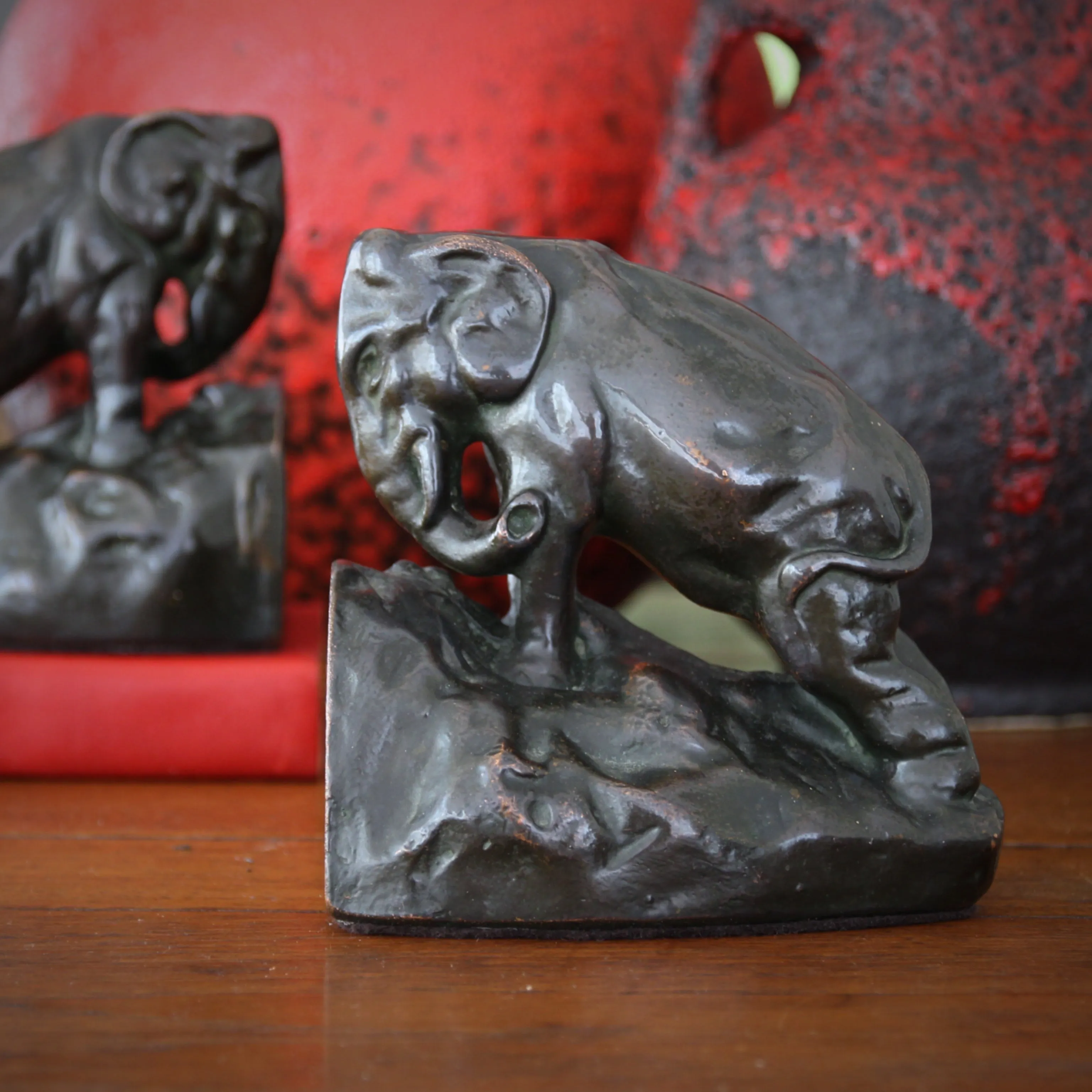 Working Elephant Bookends